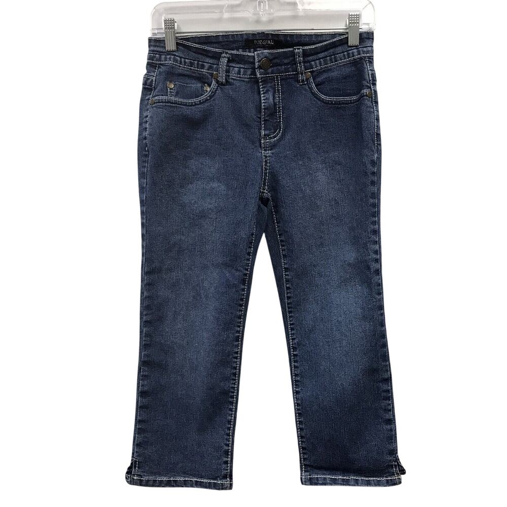 Roz & Ali Womens 4 Capri Jeans Denim Blue Embroidered